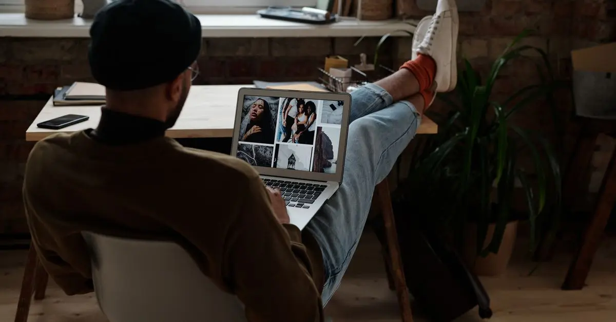 How to Successfully Transition from Hobby Blogger to Professional