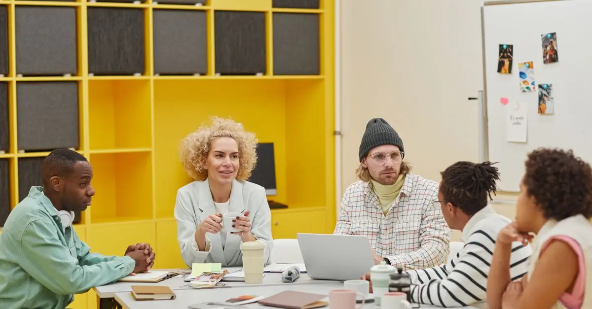Essential Tips for New Bloggers to Build an Engaging Audience