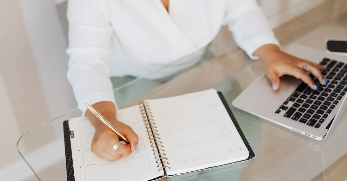 How to Build a Successful Blogging Strategy