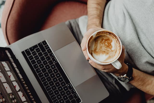 How to Create a Profitable Blogging Strategy for Success